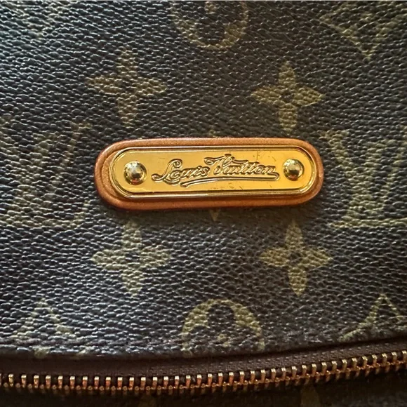 Classic Monogram clutch - Picture 2 of 7